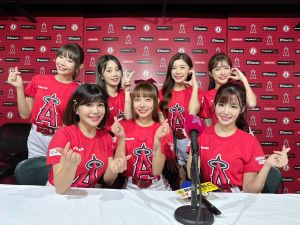 ▲天使台灣日活動,樂天女孩女團長壯壯領軍,現場熱舞並參訪天使球場。(圖/樂天桃猿提供) ▲天使台灣日活動,樂天女孩女團長壯壯領軍,現場熱舞並參訪天使球場。(圖/樂天桃猿提供)