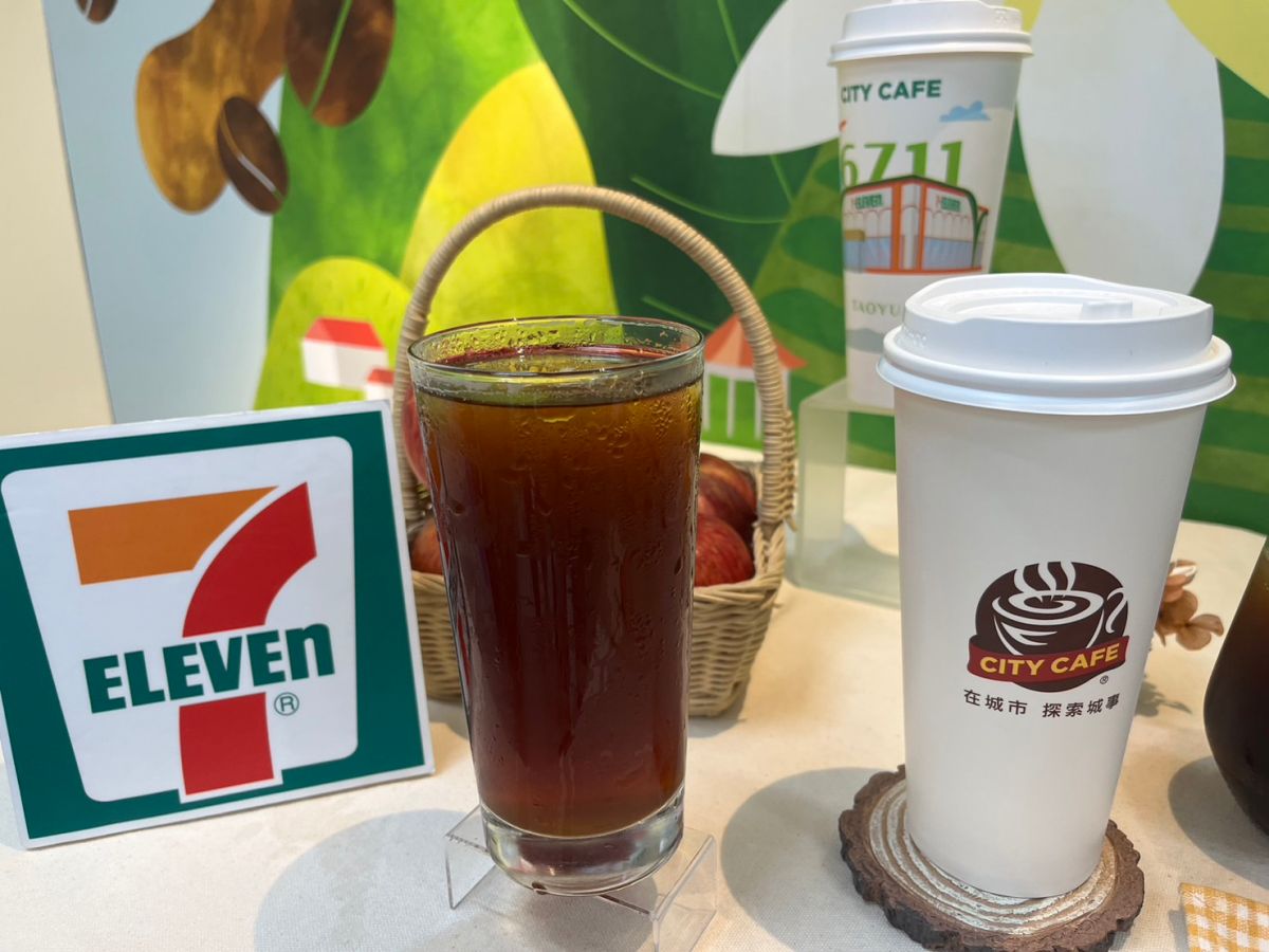 ▲7-11今年夏天自5月31日起推出全新3品項，包括桂花蘋果美式、氣泡美式，還有優格好多青茶。（圖／記者鍾怡婷攝）