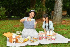 營養師建議,給孩子零食的方式可以採用「期間限定」,像是假日出遊時,滿足孩子的口慾與出遊的儀式感。(圖/官方提供) ▲營養師建議,給孩子零食的方式可以採用「期間限定」,像是假日出遊時,滿足孩子的口慾與出遊的儀式感。(圖/官方提供)
