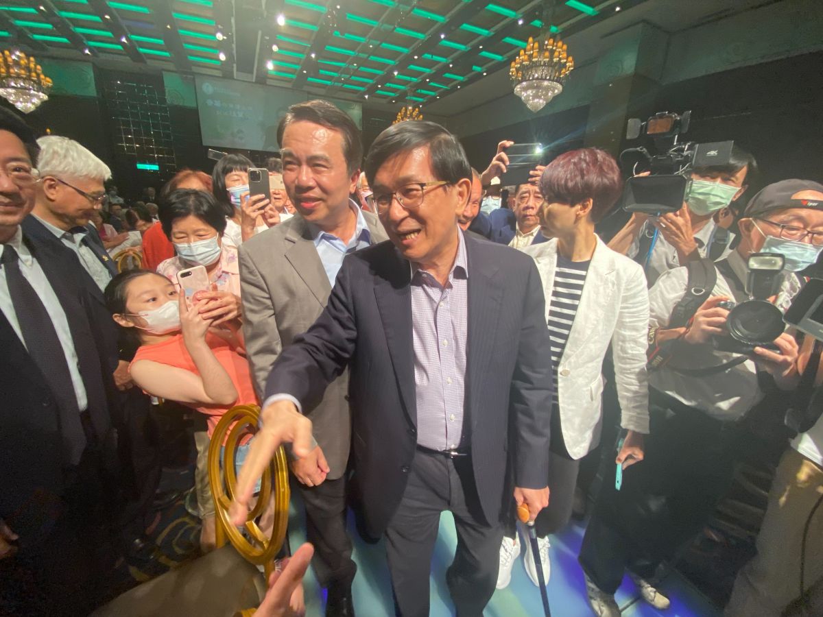 ▲陳水扁出席凱達格蘭基金會募款餐會，對於傳訊綠委求放陳致中生路，不願多做回應。（圖／記者陳威叡攝，2023.05.25）