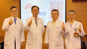 ▲高雄榮總頭頸癌團隊利用多專科的整合,提供兼顧患者身、心、靈層面的全人醫療。(圖/高雄榮總提供) ▲高雄榮總頭頸癌團隊利用多專科的整合,提供兼顧患者身、心、靈層面的全人醫療。(圖/高雄榮總提供)