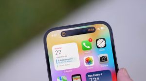 ▲iPhone 15很可能全面更改為動態島的模式,瀏海的螢幕有可能在這代走入歷史。(圖/YT@AppleTrack ) ▲iPhone 15很可能全面更改為動態島的模式,瀏海的螢幕有可能在這代走入歷史。(圖/YT@AppleTrack )