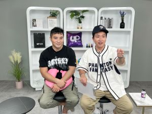 ▲谷阿莫(左)面對張立東(右)超犀利拷問。(圖/Up直播提供) ▲谷阿莫(左)面對張立東(右)超犀利拷問。(圖/Up直播提供)