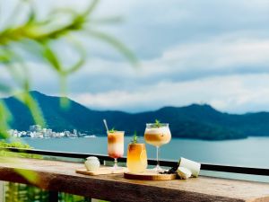 如果配合「第二晚半價!加贈下午茶」專案多住一晚,可獲得「先得月 Tea lounge」雙人下午茶套餐券。(圖/承億文旅潭日月飯店提供) ▲如果配合「第二晚半價!加贈下午茶」專案多住一晚,可獲得「先得月 Tea lounge」雙人下午茶套餐券。(圖/承億文旅潭日月飯店提供)