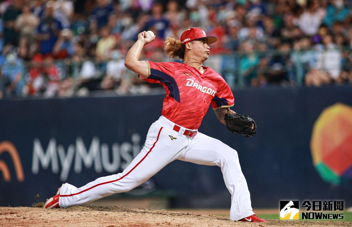 ▲味全龍投手林凱威因傷退出亞運國家隊，仍在一軍登板，引起球迷不滿。（圖／記者葉政勳攝 , 2023.05.27）
