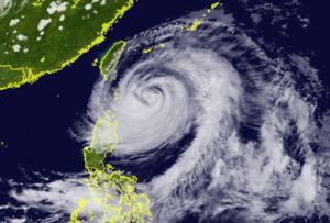瑪娃颱風「路徑慢慢偏東」！明晚海警有望解除　2區還要嚴防大雨
