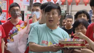 胡瓜錄影現場「一群人突闖入」身分曝光!他感動哽咽:怎麼來了