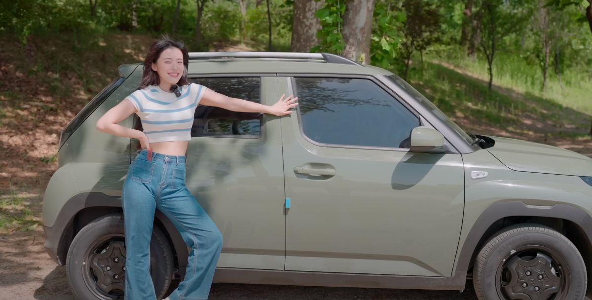 ▲樂天桃園啦啦隊成員李多慧在YT頻道宣布，自己花了新台幣40萬元買下人生中第一輛汽車（圖／翻攝李多慧YT）