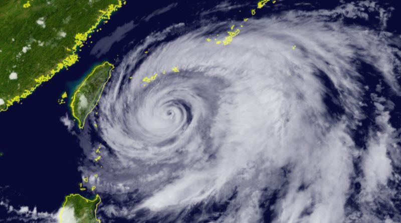 ▲瑪娃颱風暴風圈對台灣東方海域的影響告一段落，氣象局在傍晚17:30解除海上颱風警報。（圖／翻攝中央氣象局官網）