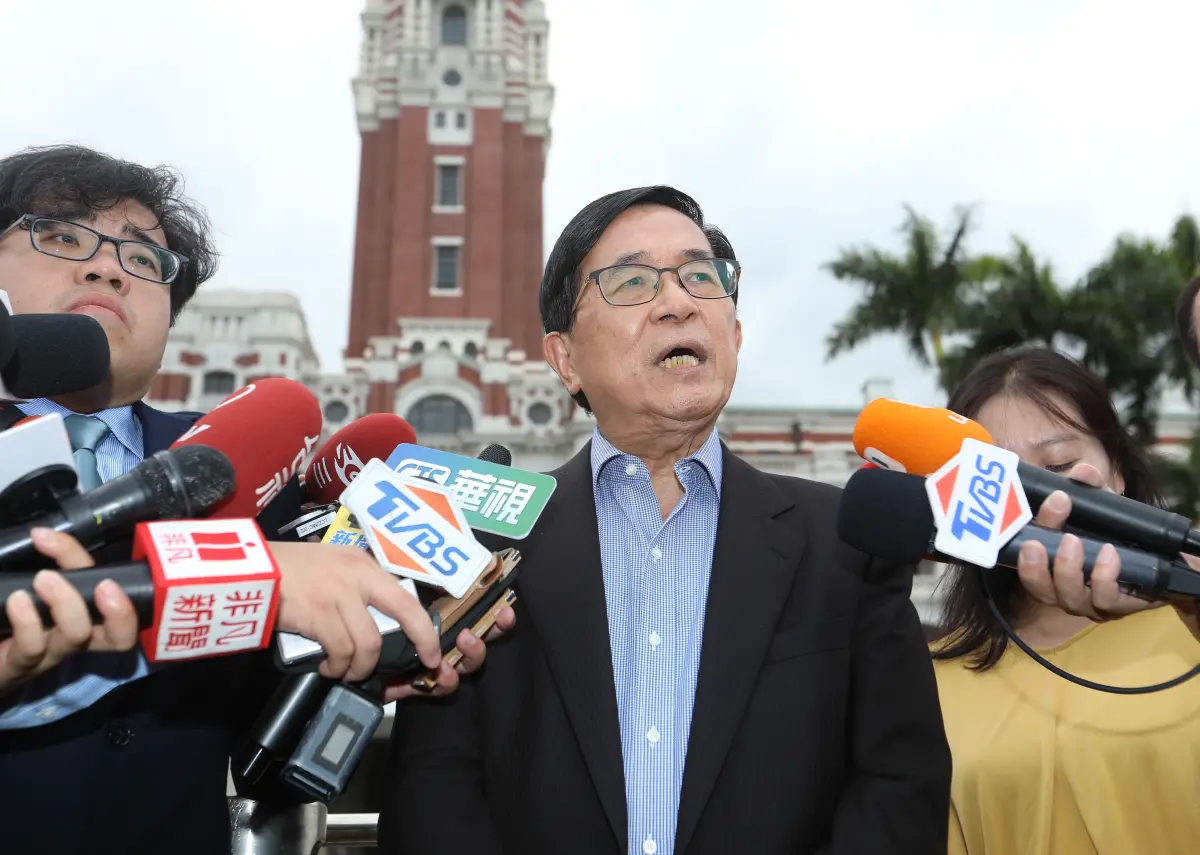 ▲前總統陳水扁在夜夜秀上談大罷免。（圖／NOWnews資料照片）