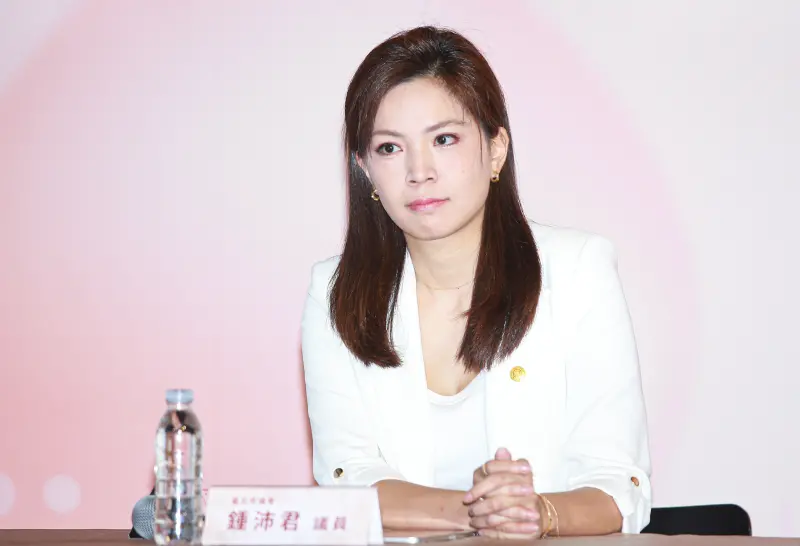 國民黨議員鍾沛君對於名嘴朱學恒遭起訴發聲明回應了。