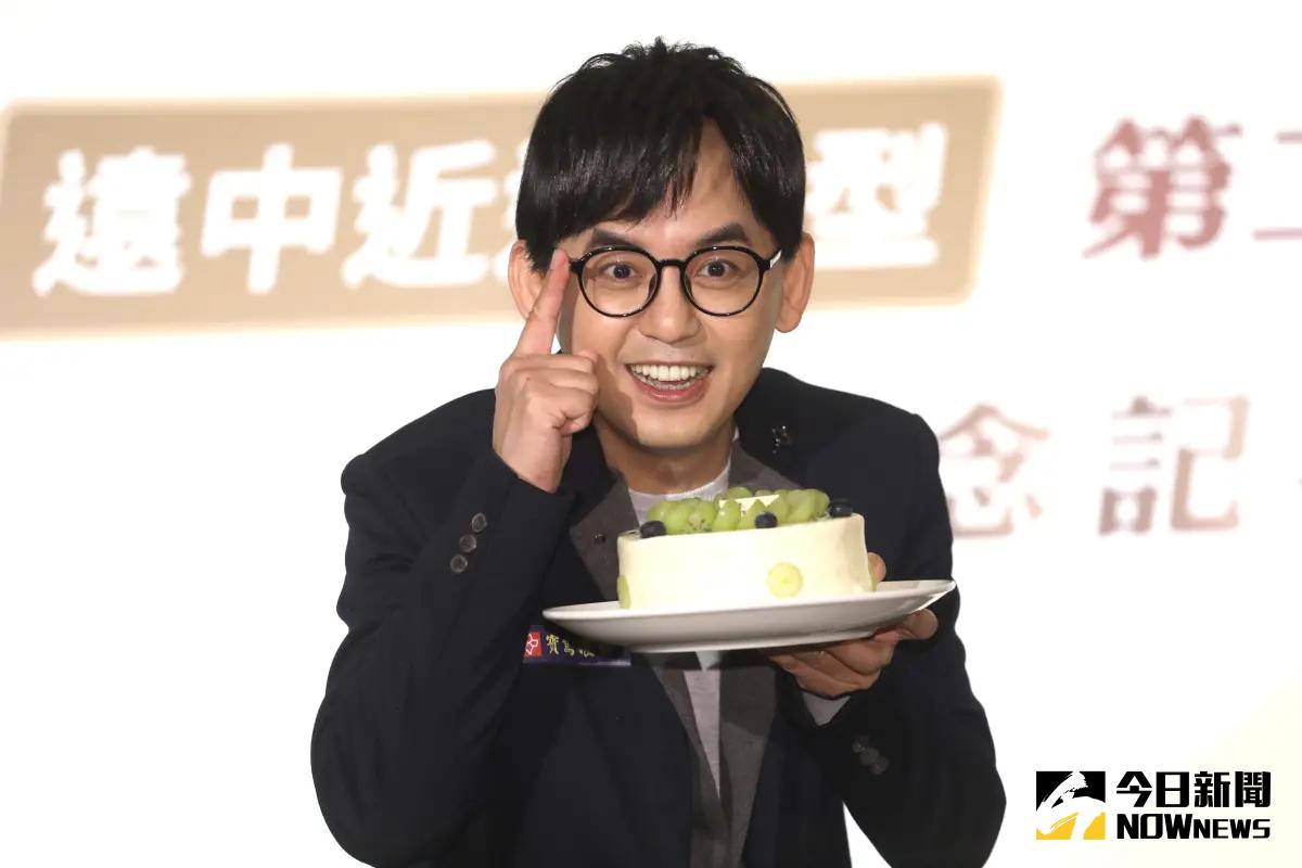 ▲藝人黃子佼去年涉嫌性侵案，因當事人和解撤告，最終獲得不起訴處分，不過現今又爆出，黃子佼在偷拍論壇購買不法影片。（圖/NOWnews資料照）