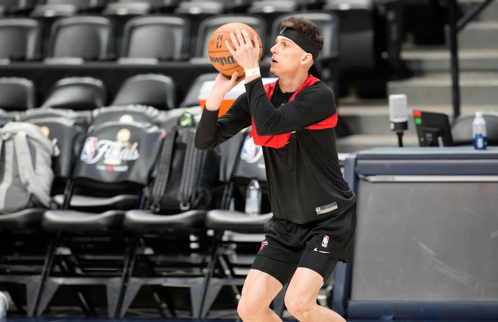 ▲Tyler Herro在季後賽右手骨折，近期開始恢復訓練，傳可能在總冠軍賽G3復出。（圖／美聯社／達志影像）