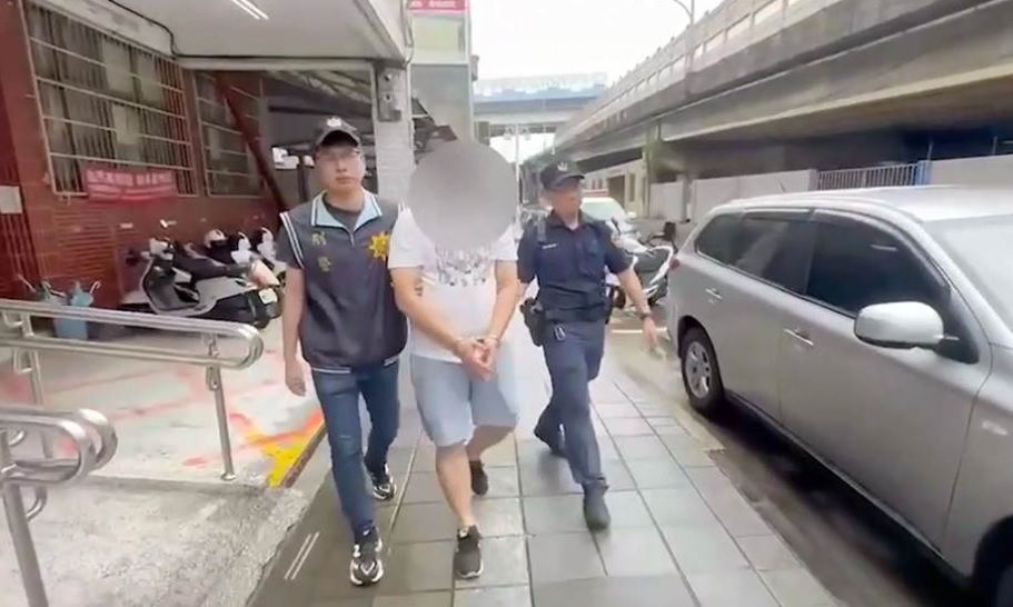 ▲網美入礁溪住飯店驚見針孔，彭姓男子辯稱與網友約會忘記帶走，被警方依法送辦。（圖／翻攝畫面）