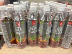 7-11今起限時4天,自有品牌iseLect四入組只要40元。(圖/記者鍾怡婷攝) ▲7-11今起限時4天,自有品牌iseLect四入組只要40元。(圖/記者鍾怡婷攝)