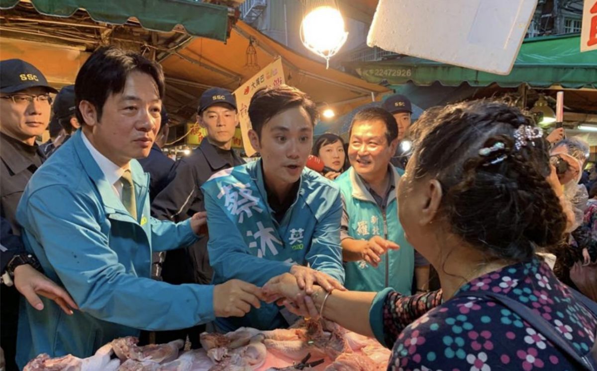 ▲侯友宜辦公室批賴清德牽起性騷擾共犯的手卻背對受害者，還有多少在暗夜哭泣。（圖／侯友宜辦公室提供）