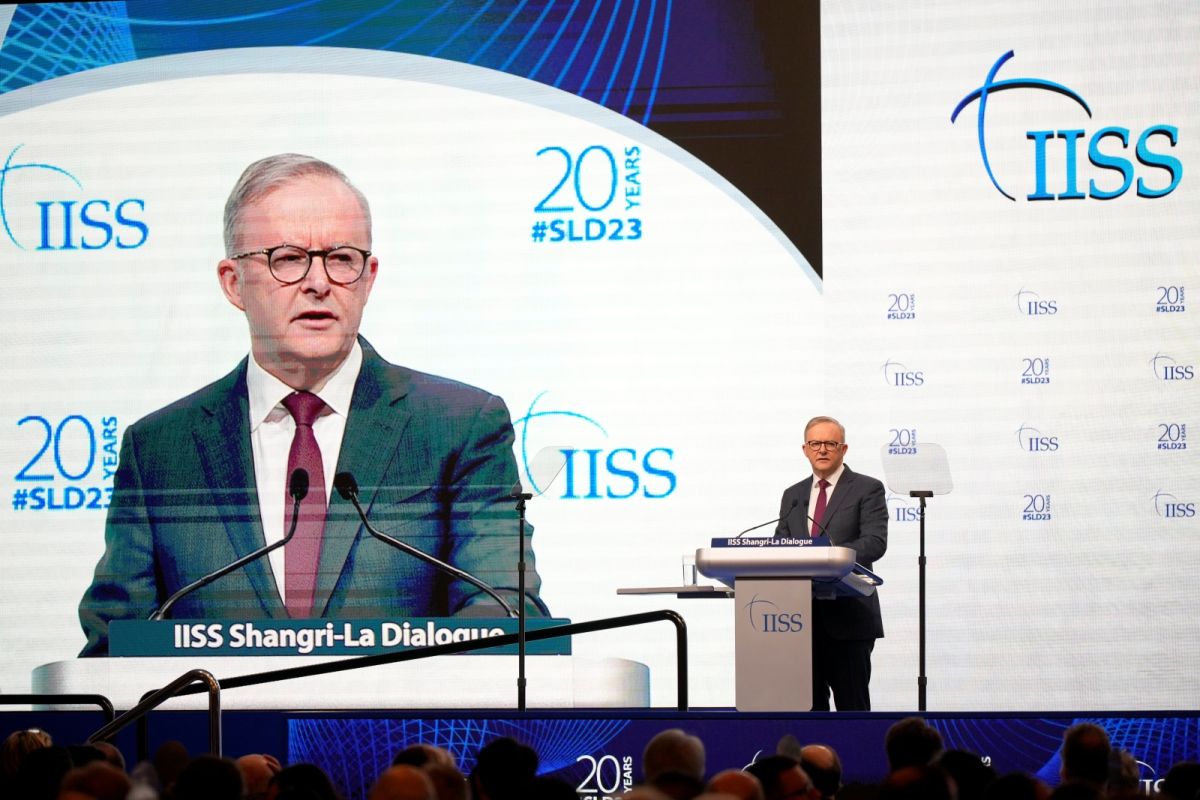 ▲拜登政府高級官員表示，澳洲總理艾班尼斯（Anthony Albanese）本週造訪美國期間，美澳將宣布關鍵礦物和支持太平洋島國基礎設施的合作計畫。（圖／美聯社／達志影像）