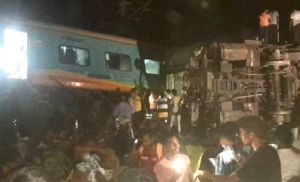 影／印度重大火車相撞事故！至少288死　倖存者：好多人沒了手腳
