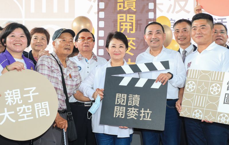 ▲侯友宜下鄉台中，前立委顏寬恒（右一）、副議長顏莉敏（左一）兄妹上午全程陪同。（圖／台中市政府提供，2023.06.03）