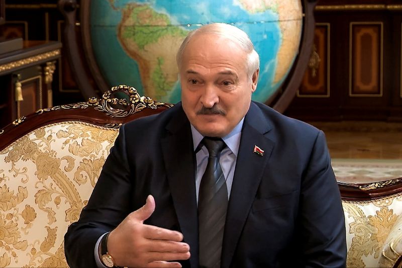後悔沒更早挺蒲亭？白俄總統：應2014年就「解決」烏克蘭問題