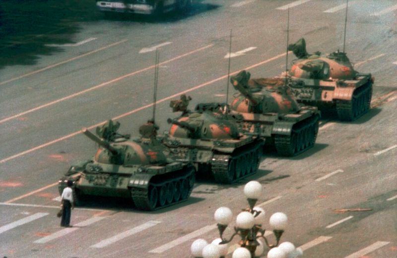 ▲1989年六四天安門事件時的「坦克人」成為該運動重要象徵之一。（圖／美聯社／達志影像）