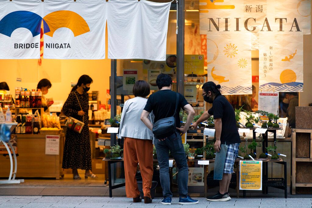 ▲赴日旅遊時，不僅要盡情享受當地風俗民情，「掃貨」也是不可或缺的行程之一。（圖／美聯社／達志影像）