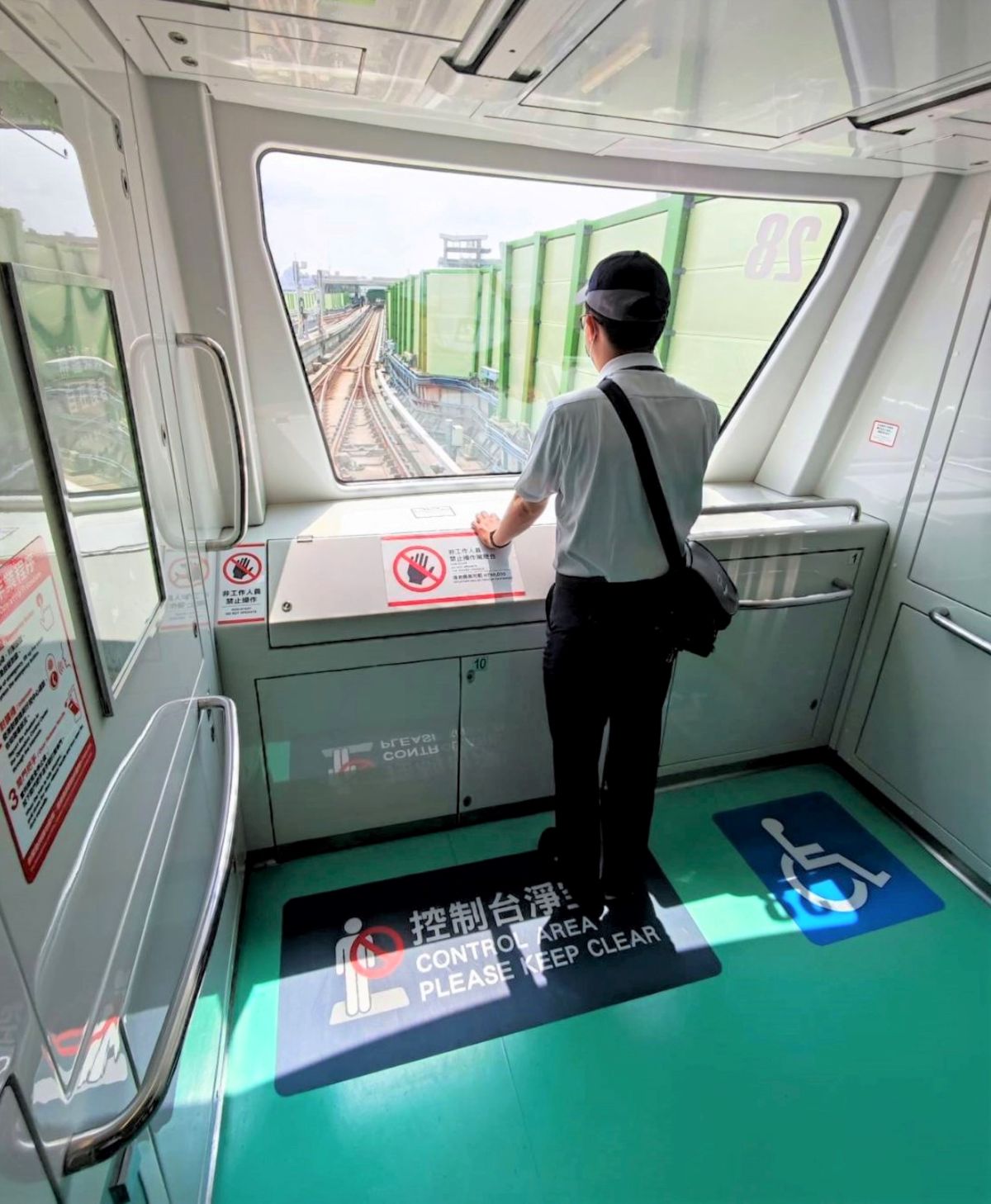 ▲6月6日起，中捷列車駕駛台蓋板蓋上但不上鎖。(圖／中捷公司提供2023.6.5)