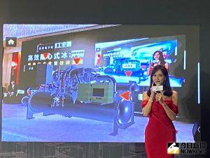 ▲林志玲穿著紅色洋裝出席品牌代言活動。(圖/記者黃雅琪攝影) ▲林志玲穿著紅色洋裝出席品牌代言活動。(圖/記者黃雅琪攝影)