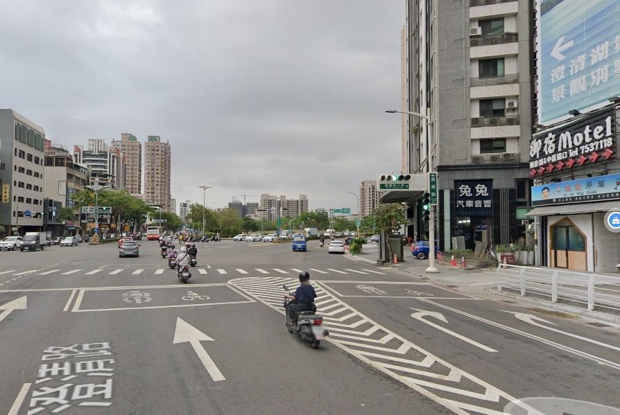 ▲高雄建國路、澄清路口，昨天發生一起死亡車禍。（圖／翻攝google地圖）