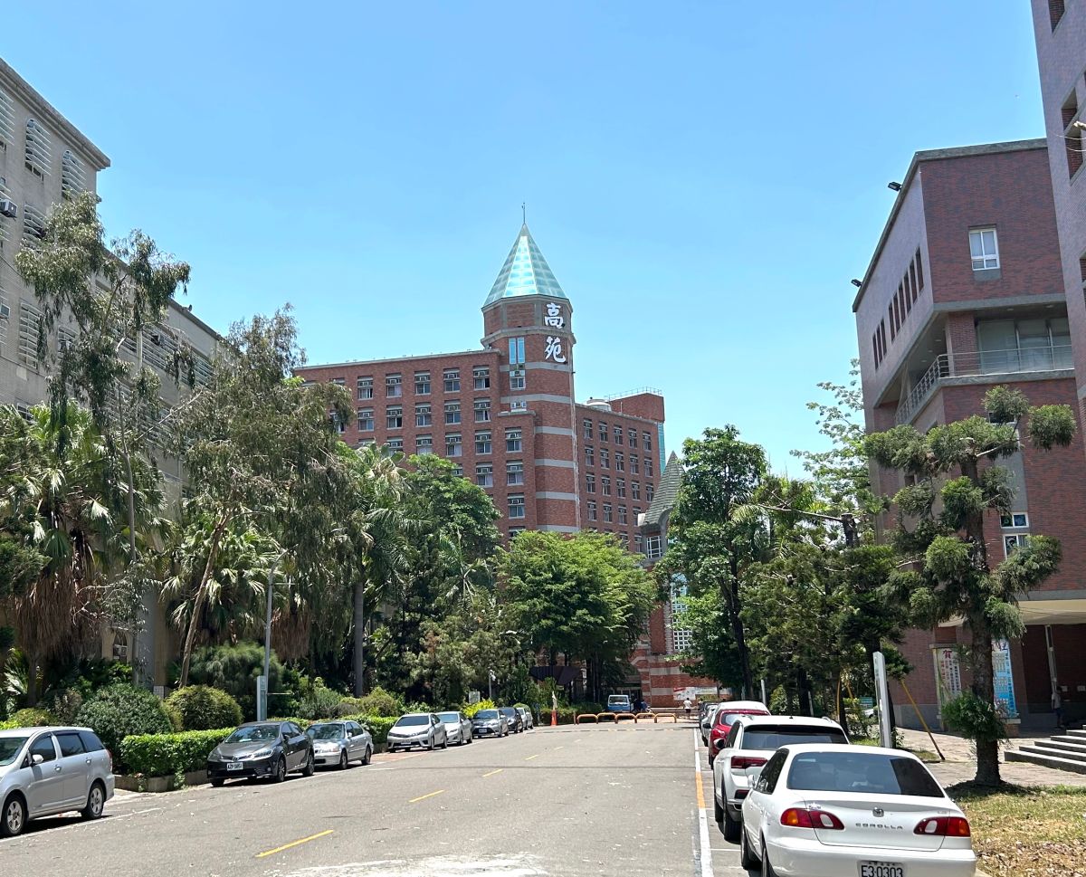 ▲高苑科技大學將重新再起振翅高飛，打造成南台灣實務能力最強的科技大學。(圖／記者黃守作攝，2023.06.06)
