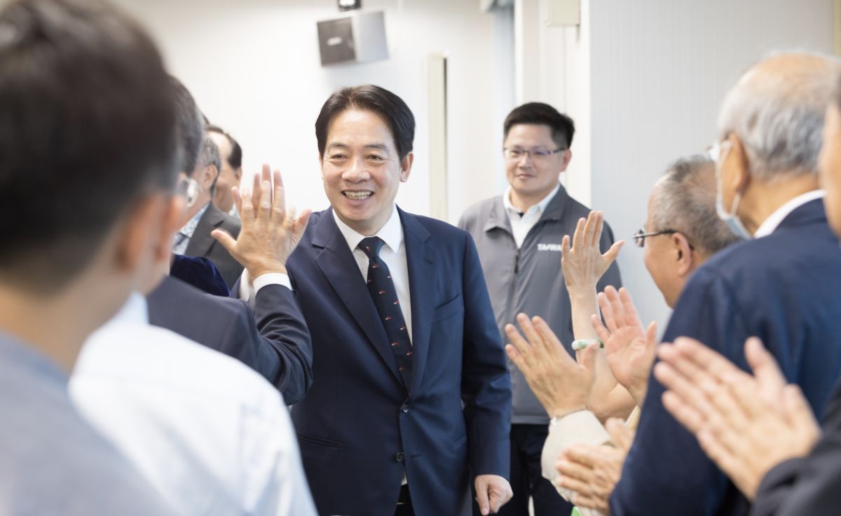 ▲賴清德出席「全國台南旅外鄉親後援會座談會」，提及自己一路以來是台南鄉親一票一票支持出來的，期盼台南民主的力量一同並肩作戰，共同守護台灣。（圖／民進黨提供）