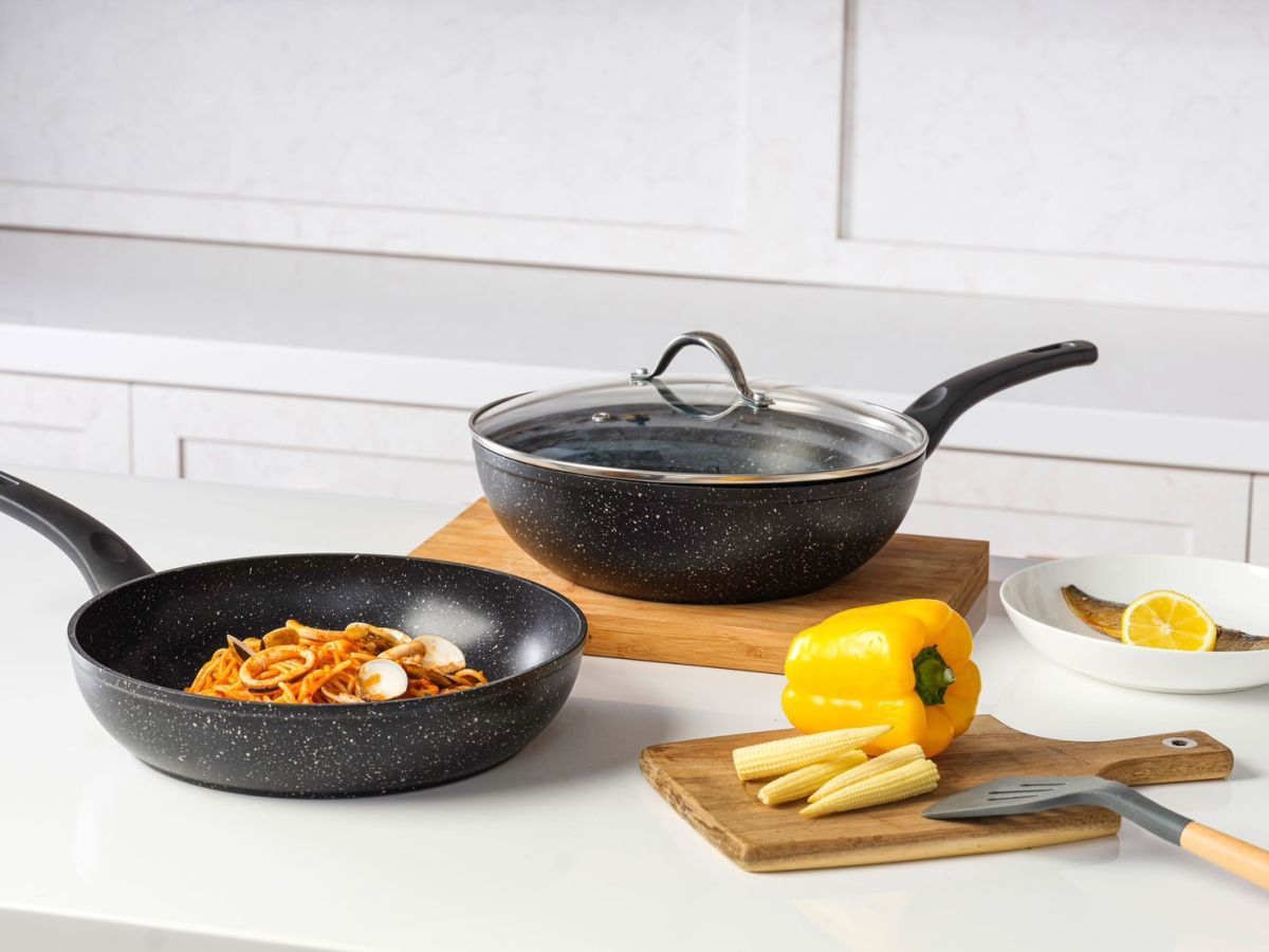 ▲史東不沾鍋系列廚藝新手也能無負擔入手。（圖／HOLA提供）