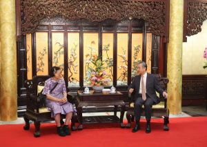 泰國詩琳通公主訪問中國　與王毅會面

