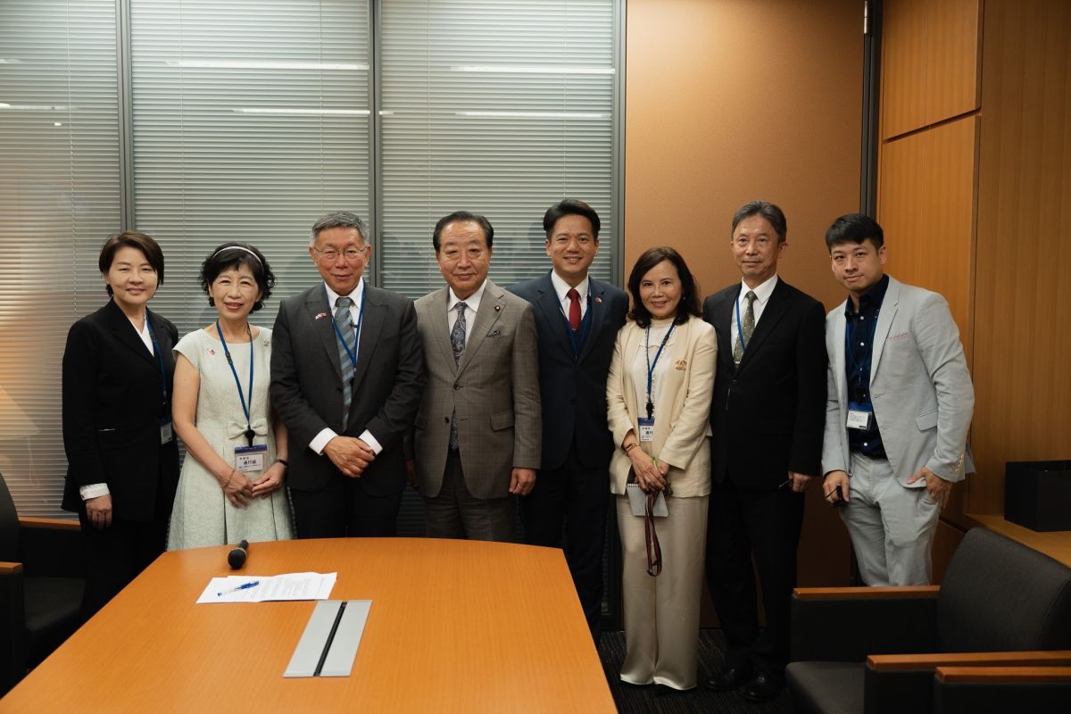 ▲民眾黨主席柯文哲訪日，曝日政要稱「台不可能加入CPTPP」，引發綠營攻擊。（圖／民眾黨提供）