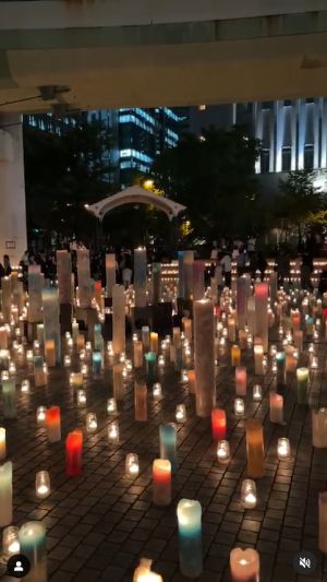 ▲廣末涼子老公放上蠟燭海影片。(圖/翻攝自CANDLE JUNE IG) ▲廣末涼子老公放上蠟燭海影片。(圖/翻攝自CANDLE JUNE IG)