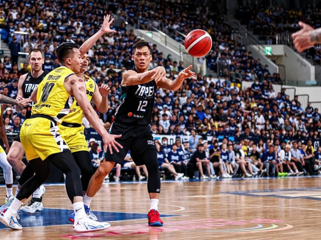 ▲林志傑在防守楊敬敏上有突出的表現。（圖／富邦球團提供）