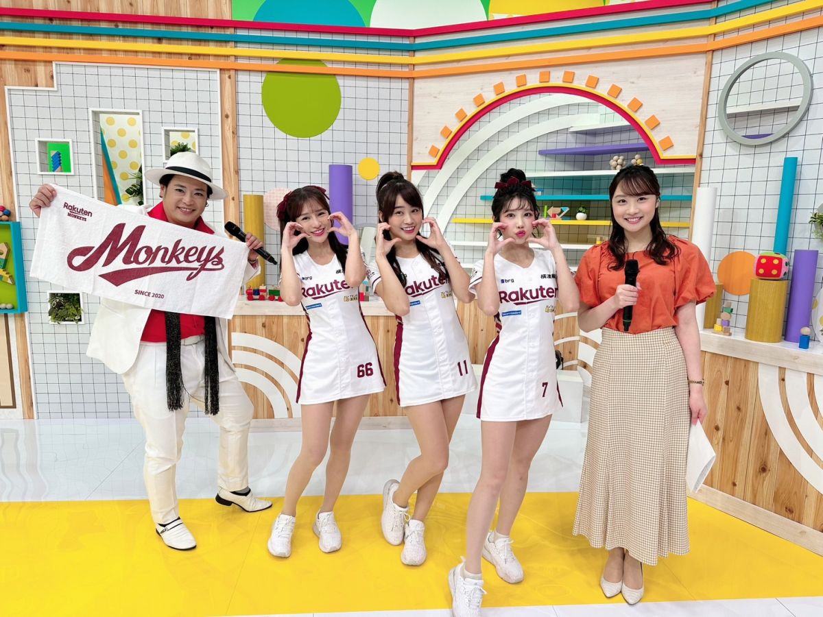 ▲樂天女孩筠熹、岱縈、陳伊任山口縣觀光大使，還上日本電視台節目。（圖／樂天提供）