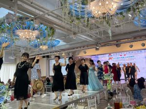 璀璨風采展現  台南市中小企業婦女協會時尚走秀艷驚全場
