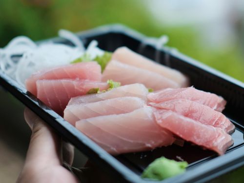 防生魚片、生菜遭污染　食藥署修正「食品用洗潔劑」新增過氧乙酸
