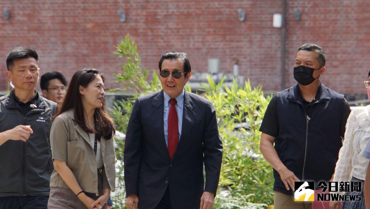 ▲前總統馬英九（中）出席「世紀擘畫－1920年以來的台北市長」紀錄片放映。（圖／記者呂炯昌攝，2023.06.13）