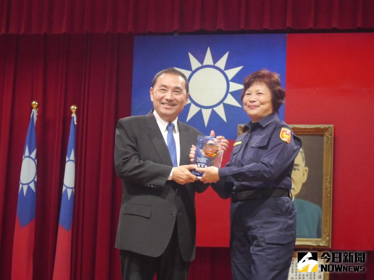 ▲侯友宜出席警察局治安會報，會上表揚模範警察。（圖 ／記者吳嘉億攝，2023.06.13）