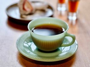 咖啡喝多少算過量？醫曝「上限杯數」　6症狀是咖啡因過量警訊

