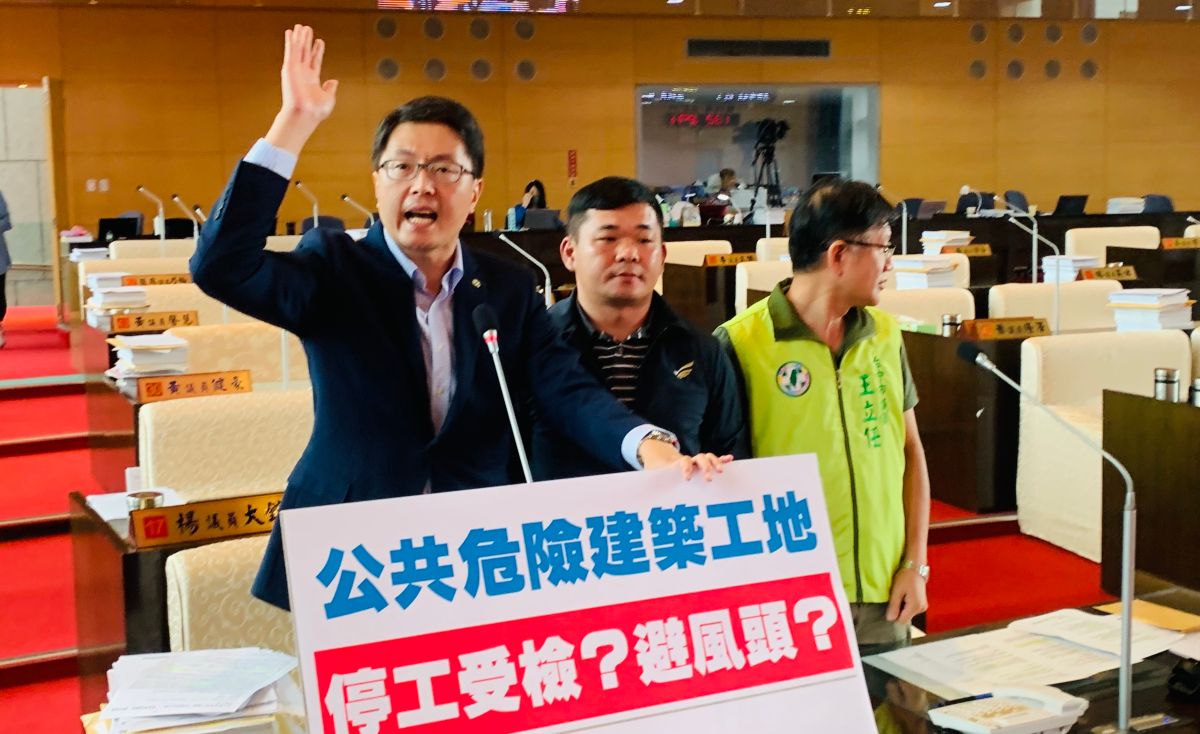 ▲林德宇質疑興富發申請復工，是否由業者說了算？（圖／記者顏幸如攝，2023.06.14）