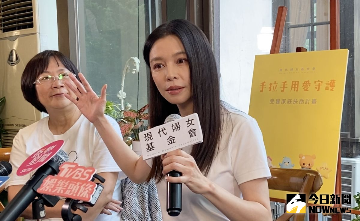 ▲徐若瑄（中）自爆「拍吻戲」遭男星揩油。（圖／記者黃雅琪攝影）