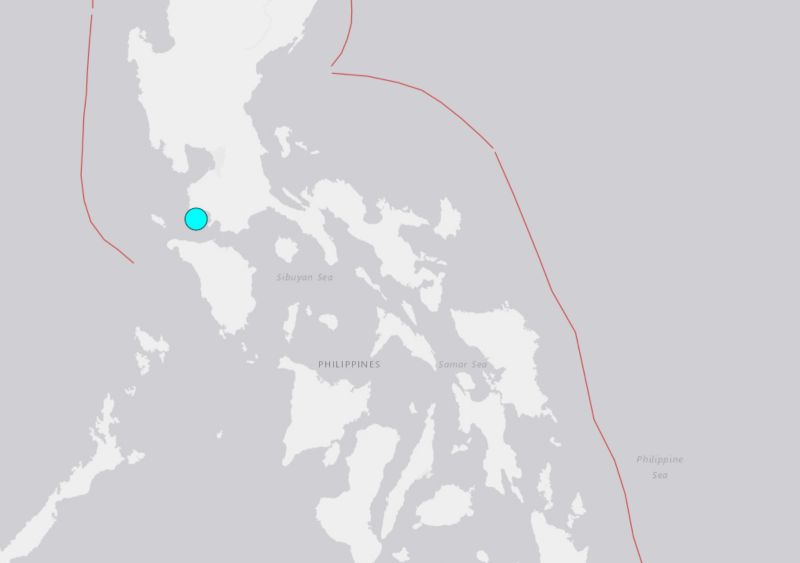 ▲菲律賓北部的民都洛島附近，15日上午發生芮氏規模6以上的地震。（圖／擷取自USGS網站）