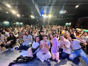 ▲黃豪平不僅講脫口秀,也投資卡米地喜劇俱樂部。(圖/記翻攝自黃豪平FB) ▲黃豪平不僅講脫口秀,也投資卡米地喜劇俱樂部。(圖/記翻攝自黃豪平FB)