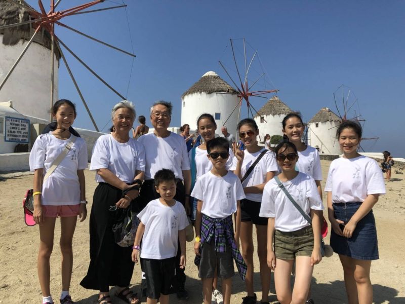 ▲施振榮很關心孫子們,但也尊重他們隱私。他說雖然現在大家都忙,不一定能隨時聯繫,但只要孫子有任何問題,自己都是從旁協助給意見。(圖/擷取自施振榮Stan哥臉書)