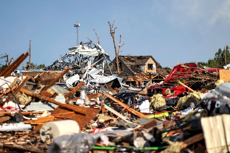 ▲美國德州（Texas）小鎮佩里頓（Perryton），當地時間15日傍晚5點多遭遇龍捲風襲擊，至少造成3人死亡，約200棟房屋被毀。（圖／美聯社／達志影像）