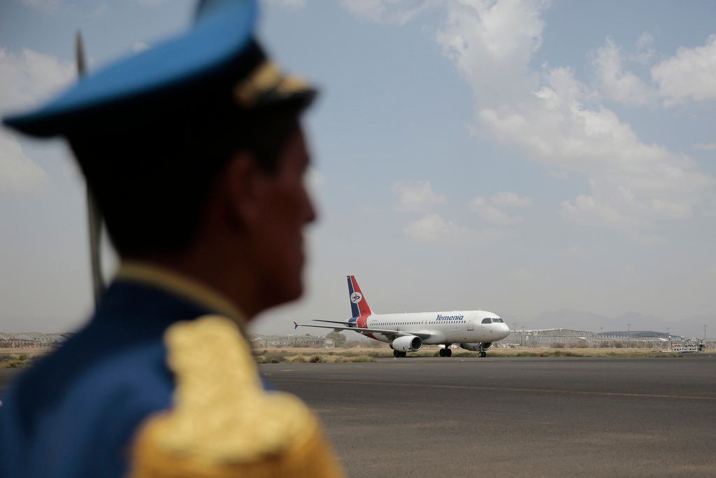 ▲一架載著朝聖信徒的商業航班今天從葉門叛軍掌控的首都沙那（Sanaa）起飛前往沙烏地阿拉伯，為2016年以來首見。圖為葉門沙那機場。資料照。（圖／美聯社／達志影像）