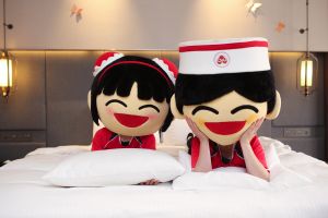 台中福華搶攻618商機 祭出露營夯品5折起優惠 ▲台中福華搶攻618商機,祭出露營達人必備夯品,其中備受飯店客人喜愛的羽毛枕也有優惠。(圖/福華提供)